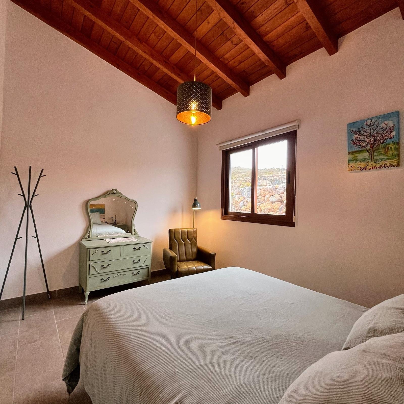 WhatsApp Image 2026-03-17 at 19.04.05